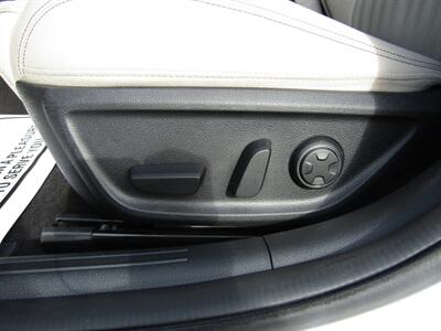 2023 Genesis G70 PRESTIGE,AWD,TECH,ADV DR.ASST PKG,SLIVER CERTIFIED   - Photo 13 - Haddon Twp, NJ 08107