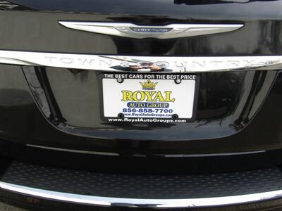 2014 Chrysler Town & Country TOURING,NAV,DVD,PWR PKG,CONV PKG,SILVER CERTIFIED   - Photo 10 - Haddon Twp, NJ 08107