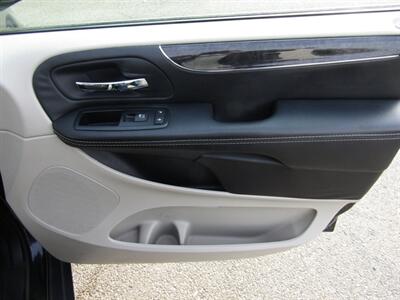 2014 Chrysler Town & Country TOURING,NAV,DVD,PWR PKG,CONV PKG,SILVER CERTIFIED   - Photo 22 - Haddon Twp, NJ 08107