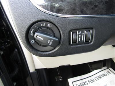 2014 Chrysler Town & Country TOURING,NAV,DVD,PWR PKG,CONV PKG,SILVER CERTIFIED   - Photo 26 - Haddon Twp, NJ 08107