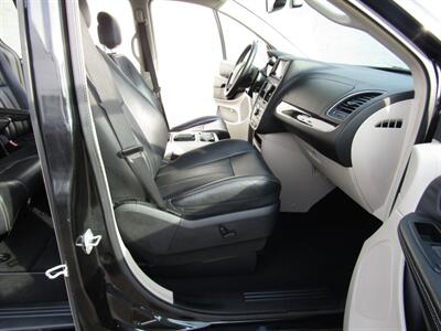 2014 Chrysler Town & Country TOURING,NAV,DVD,PWR PKG,CONV PKG,SILVER CERTIFIED   - Photo 20 - Haddon Twp, NJ 08107