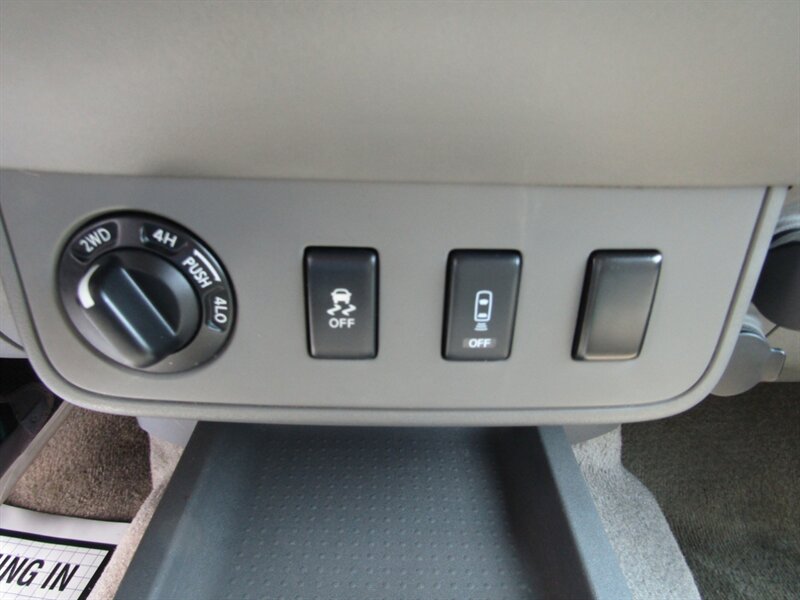 2013 Nissan Frontier SV4X4,CONV PKG,RVC,PWR PKG,SILVER CERTIFIED - Photo 36 - Haddon Twp, NJ 08107