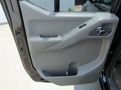 2013 Nissan Frontier SV4X4,CONV PKG,RVC,PWR PKG,SILVER CERTIFIED   - Photo 25 - Haddon Twp, NJ 08107