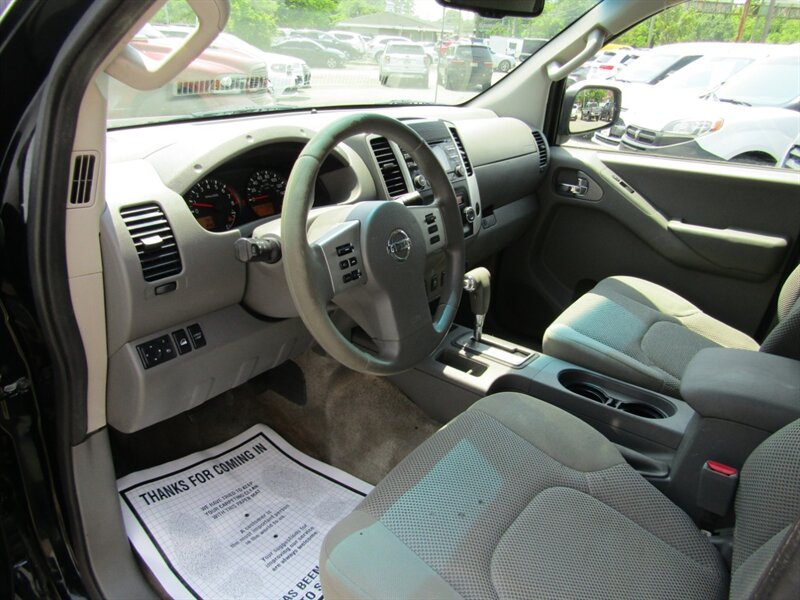 2013 Nissan Frontier SV4X4,CONV PKG,RVC,PWR PKG,SILVER CERTIFIED - Photo 22 - Haddon Twp, NJ 08107