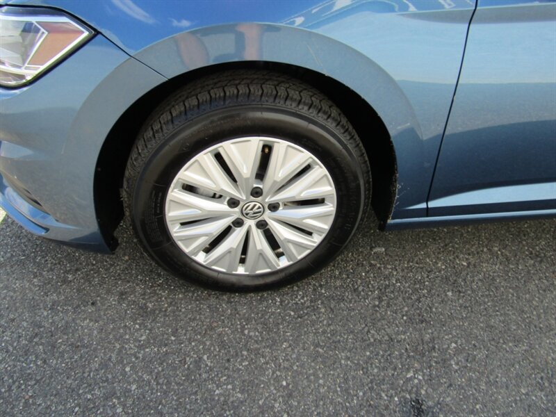 2020 Volkswagen Jetta SE   - Photo 12 - Haddon Twp, NJ 08107