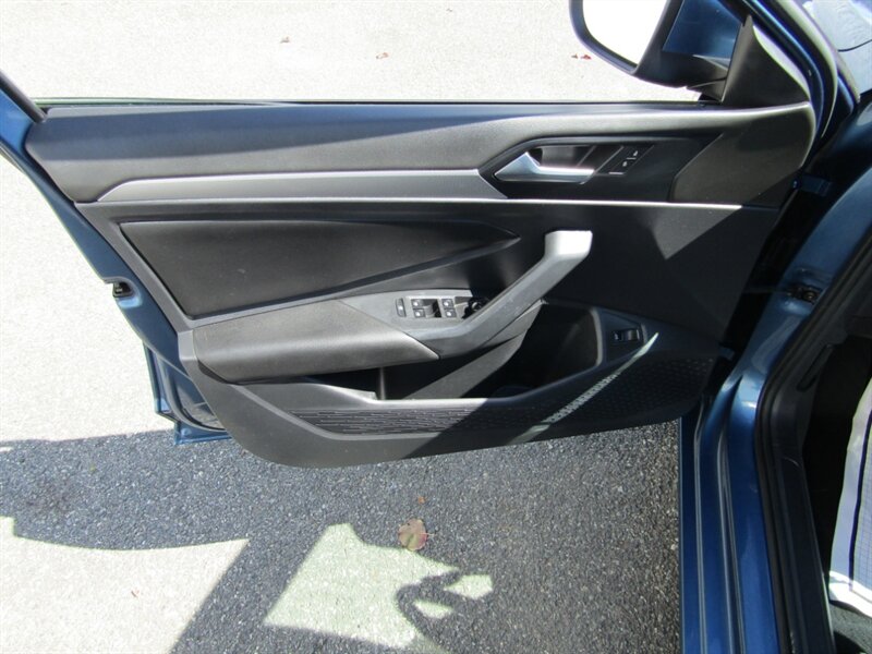 2020 Volkswagen Jetta SE   - Photo 29 - Haddon Twp, NJ 08107