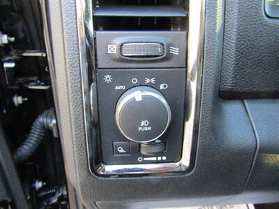 2015 RAM 1500 4X4 SPORT NAV, RVC,CONV PKG,SILVER CERTIFIED   - Photo 38 - Haddon Twp, NJ 08107