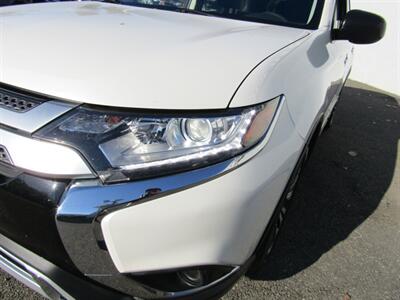 2020 Mitsubishi Outlander AWD, PREM PKG,CONV PKG,RVC,SILVER CERTIFIED   - Photo 11 - Haddon Twp, NJ 08107