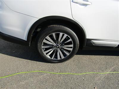 2020 Mitsubishi Outlander AWD, PREM PKG,CONV PKG,RVC,SILVER CERTIFIED   - Photo 14 - Haddon Twp, NJ 08107