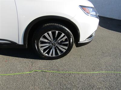 2020 Mitsubishi Outlander AWD, PREM PKG,CONV PKG,RVC,SILVER CERTIFIED   - Photo 15 - Haddon Twp, NJ 08107