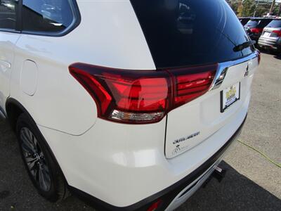 2020 Mitsubishi Outlander AWD, PREM PKG,CONV PKG,RVC,SILVER CERTIFIED   - Photo 20 - Haddon Twp, NJ 08107