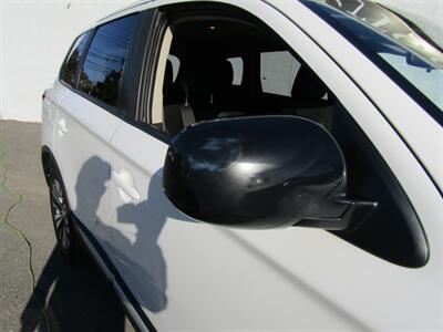 2020 Mitsubishi Outlander AWD, PREM PKG,CONV PKG,RVC,SILVER CERTIFIED   - Photo 28 - Haddon Twp, NJ 08107