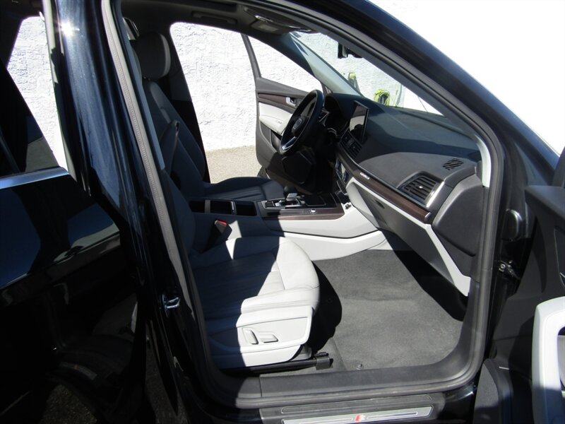 2022 Audi Q5 AWD,S LINE,PREM PKG,COMFORT PKG,SILVER CERTIFIED - Photo 45 - Haddon Twp, NJ 08107