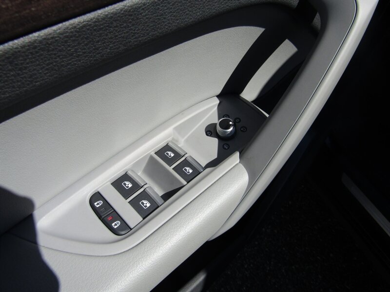 2022 Audi Q5 AWD,S LINE,PREM PKG,COMFORT PKG,SILVER CERTIFIED - Photo 38 - Haddon Twp, NJ 08107