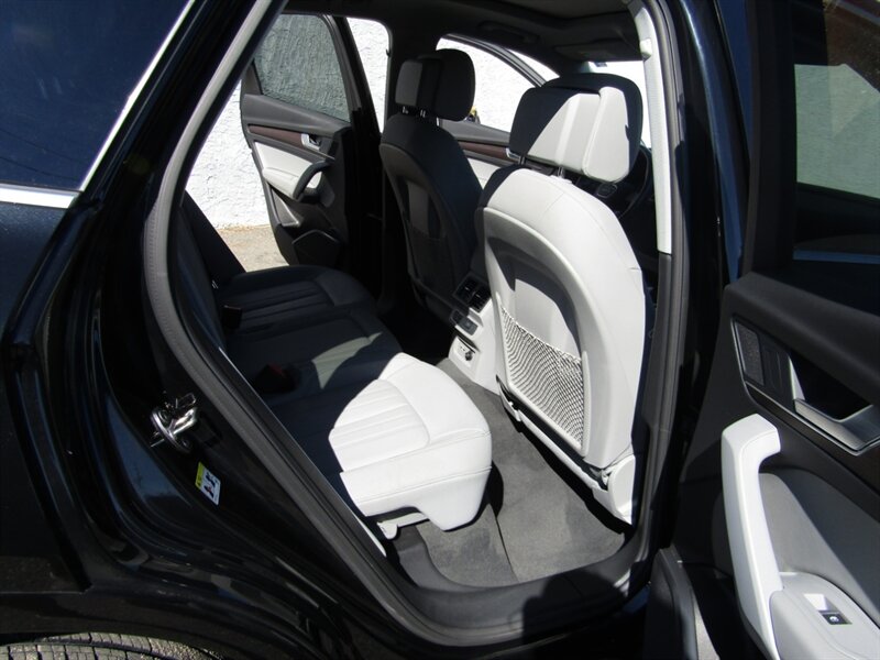 2022 Audi Q5 AWD,S LINE,PREM PKG,COMFORT PKG,SILVER CERTIFIED - Photo 43 - Haddon Twp, NJ 08107