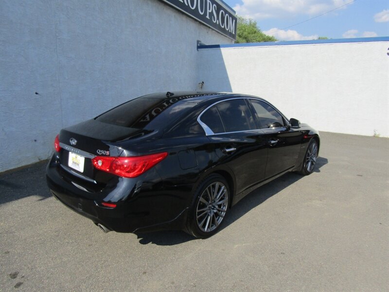 2016 INFINITI Q50 Red Sport 400 - Photo 8 - Haddon Twp, NJ 08107