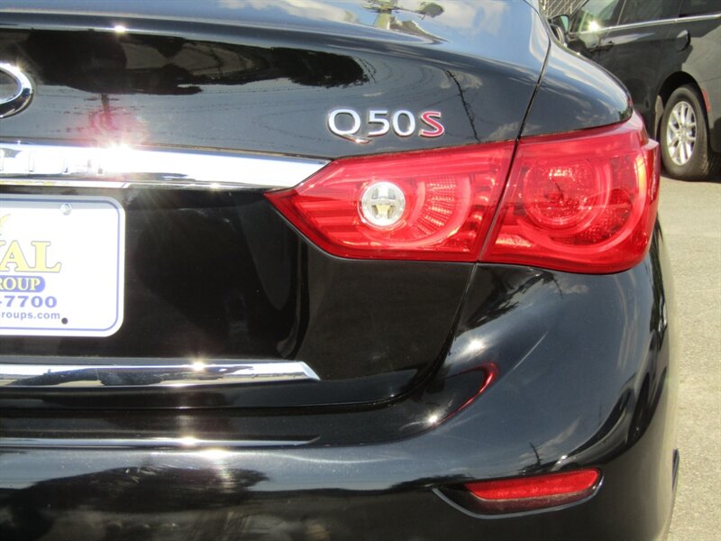 2016 INFINITI Q50 Red Sport 400 - Photo 12 - Haddon Twp, NJ 08107