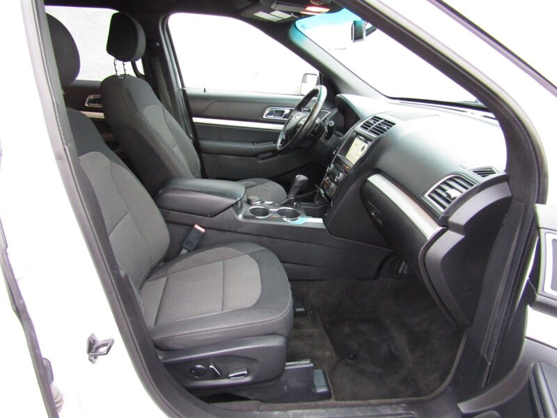 2017 Ford Explorer AWD,XLT,CONV PKG,RVC,SILVER CERTIFIED - Photo 25 - Haddon Twp, NJ 08107