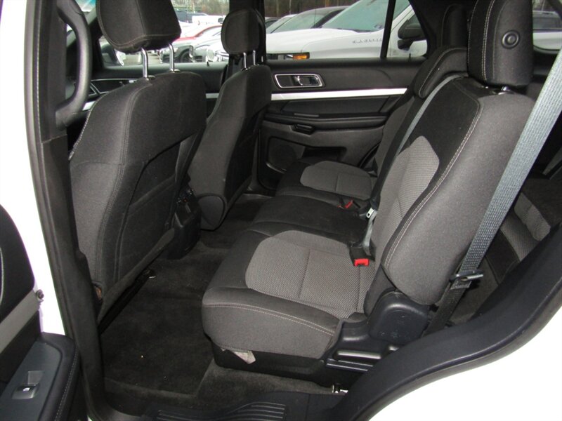 2017 Ford Explorer AWD,XLT,CONV PKG,RVC,SILVER CERTIFIED - Photo 19 - Haddon Twp, NJ 08107