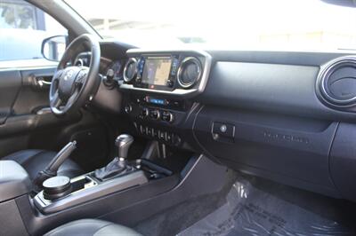 2016 Toyota Tacoma TRD   - Photo 22 - Sacramento, CA 95825