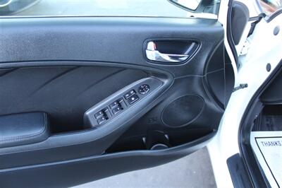 2016 Kia Forte LX   - Photo 16 - Sacramento, CA 95825