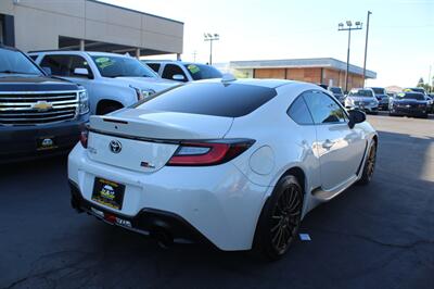 2023 Toyota GR86 - Photo 7 - Sacramento, CA 95825