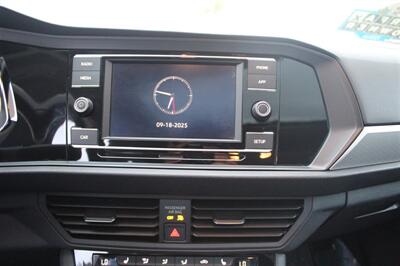 2019 Volkswagen Jetta SE - Photo 24 - Sacramento, CA 95825