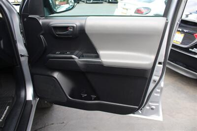 2020 Toyota Tacoma Double Cab SR   - Photo 17 - Sacramento, CA 95825