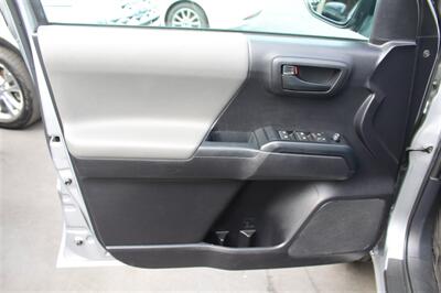 2020 Toyota Tacoma Double Cab SR   - Photo 14 - Sacramento, CA 95825