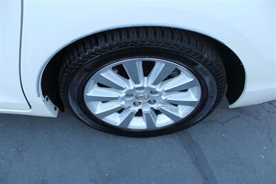 2015 Toyota Sienna XLE 8-Passenger   - Photo 14 - Sacramento, CA 95825
