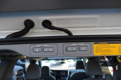 2015 Toyota Sienna XLE 8-Passenger   - Photo 40 - Sacramento, CA 95825