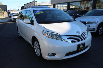 2015 Toyota Sienna XLE 8-Passenger   - Photo 8 - Sacramento, CA 95825