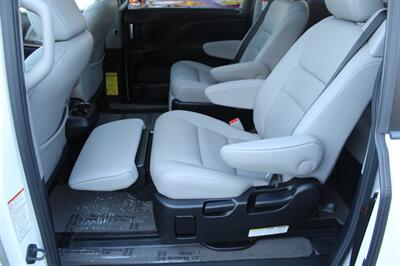 2015 Toyota Sienna XLE 8-Passenger   - Photo 28 - Sacramento, CA 95825