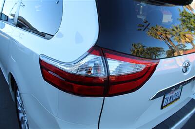 2015 Toyota Sienna XLE 8-Passenger   - Photo 16 - Sacramento, CA 95825