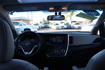 2015 Toyota Sienna XLE 8-Passenger   - Photo 33 - Sacramento, CA 95825
