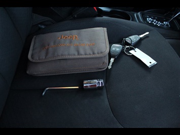 2016 Jeep Wrangler Unlimited Sport S - Photo 36 - Sacramento, CA 95825