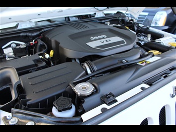 2016 Jeep Wrangler Unlimited Sport S - Photo 32 - Sacramento, CA 95825