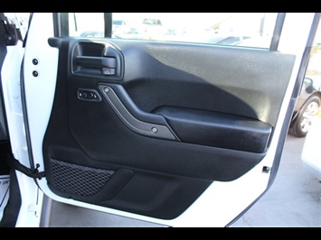 2016 Jeep Wrangler Unlimited Sport S - Photo 24 - Sacramento, CA 95825