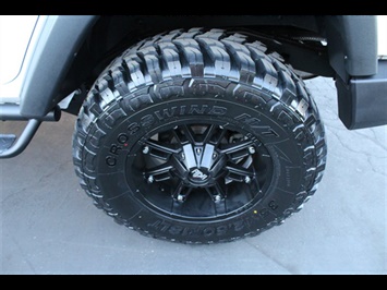 2016 Jeep Wrangler Unlimited Sport S - Photo 11 - Sacramento, CA 95825