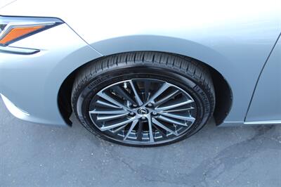 2023 Lexus ES 300h   - Photo 11 - Sacramento, CA 95825