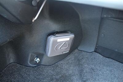 2023 Lexus ES 300h   - Photo 33 - Sacramento, CA 95825