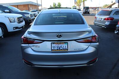 2023 Lexus ES 300h   - Photo 6 - Sacramento, CA 95825