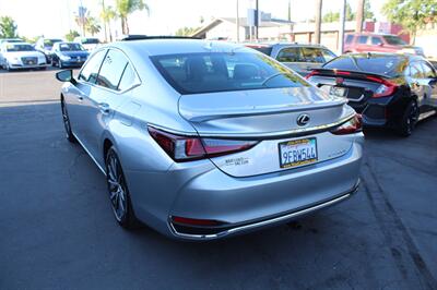 2023 Lexus ES 300h   - Photo 5 - Sacramento, CA 95825