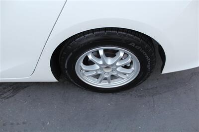 2017 Toyota Prius Prime Plus - Photo 14 - Sacramento, CA 95825
