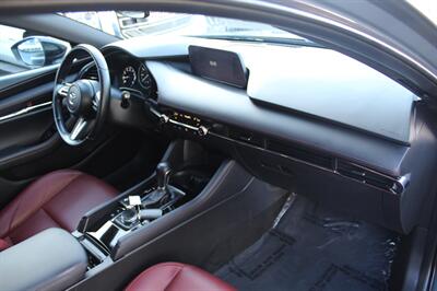 2022 Mazda Mazda3 Hatchback Preferred   - Photo 20 - Sacramento, CA 95825