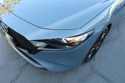 2022 Mazda Mazda3 Hatchback Preferred   - Photo 10 - Sacramento, CA 95825