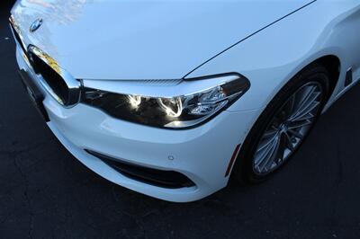 2019 BMW 5 Series 530i xDrive   - Photo 10 - Sacramento, CA 95825