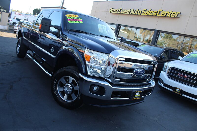 2014 Ford F350 Super Duty Crew Cab Lariat  