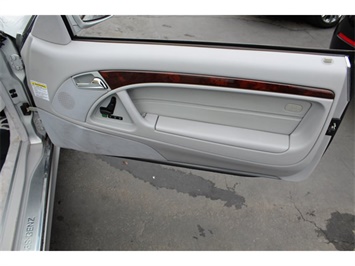 2001 Mercedes-Benz SL 500   - Photo 17 - Sacramento, CA 95825