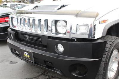 2006 Hummer H2   - Photo 12 - Sacramento, CA 95825